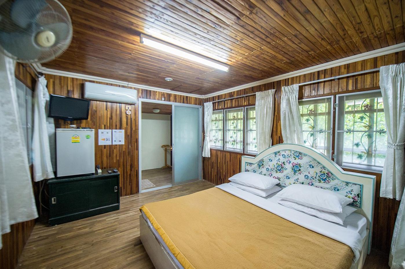 Poomvarin Resort Ban Wang Takhrai Cameră foto